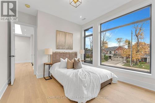 250 Jones Street, Oakville, ON - Indoor Photo Showing Bedroom