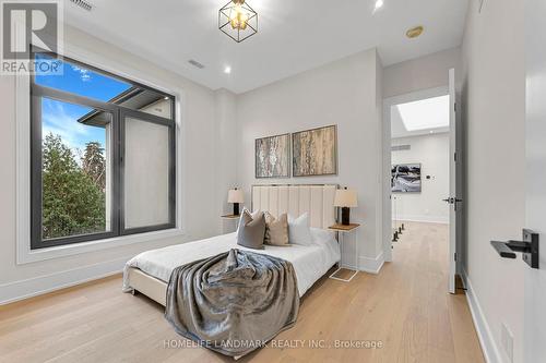 250 Jones Street, Oakville, ON - Indoor Photo Showing Bedroom