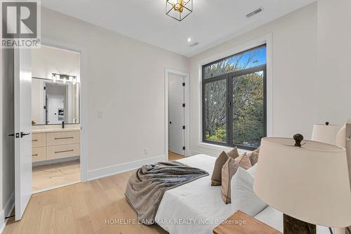 250 Jones Street, Oakville, ON - Indoor Photo Showing Bedroom