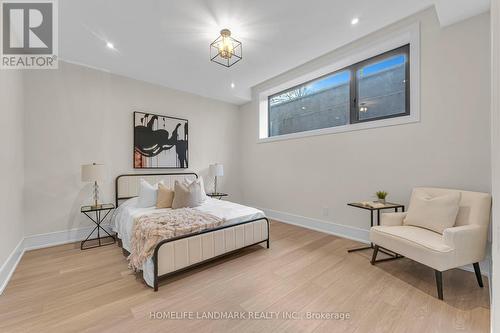 250 Jones Street, Oakville, ON - Indoor Photo Showing Bedroom