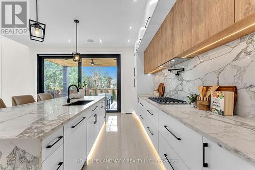 250 Jones Street, Oakville, ON - Indoor Photo Showing Kitchen With Upgraded Kitchen