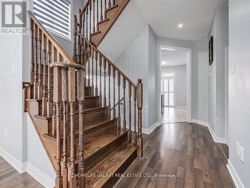 61 Baby Pointe Trail, Brampton, ON - Indoor Photo Showing Other Room