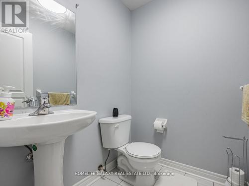 61 Baby Pointe Trail, Brampton, ON - Indoor Photo Showing Bathroom