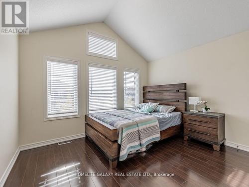 61 Baby Pointe Trail, Brampton, ON - Indoor Photo Showing Bedroom