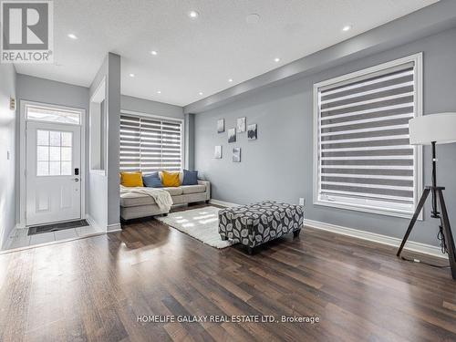 61 Baby Pointe Trail, Brampton, ON - Indoor Photo Showing Bedroom