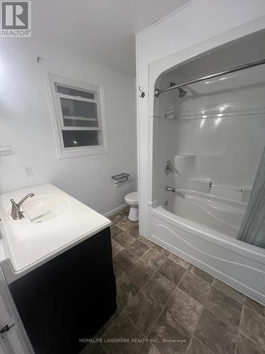 1606 Norwill Crescent, Oshawa, ON - Indoor Photo Showing Bathroom