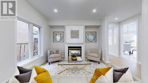 592 Highglen Avenue, Markham, ON - Indoor Photo Showing Living Room With Fireplace