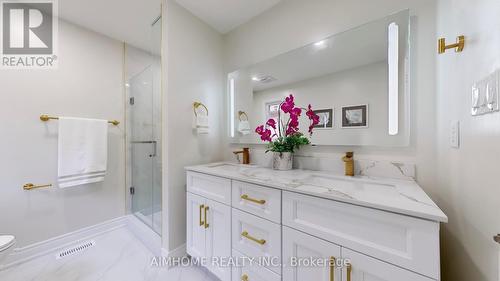 592 Highglen Avenue, Markham, ON - Indoor Photo Showing Bathroom