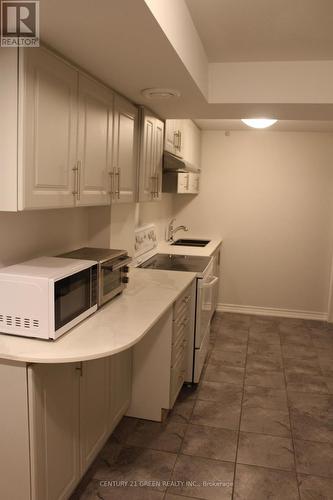 Lower - 44 Prairie Creek Crescent, Brampton, ON - Indoor Photo Showing Kitchen