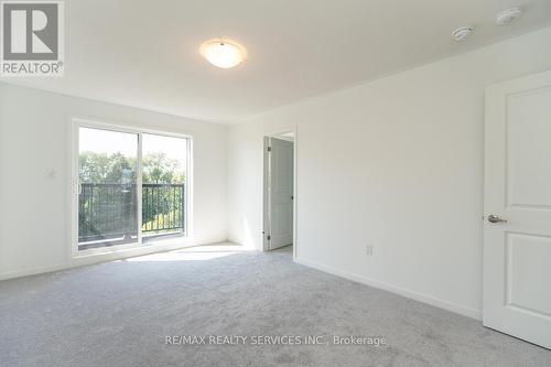 723 Heathrow Path, Oshawa, ON - Indoor Photo Showing Other Room