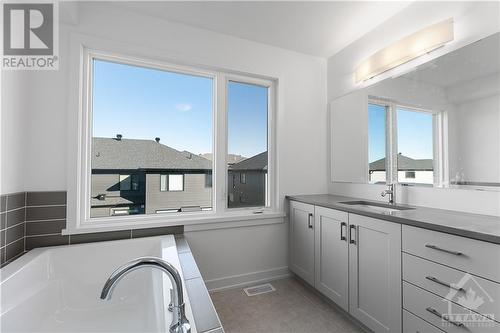 67 Maize Street, Stittsville, ON - Indoor Photo Showing Bathroom