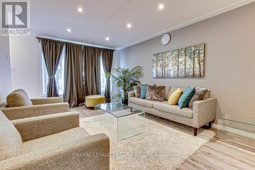 173 Fergus Avenue E, Kitchener, ON - Indoor Photo Showing Living Room