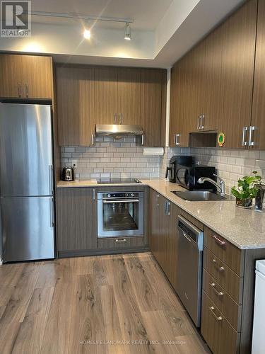 431 - 50 Ann O'Reilly Road, Toronto, ON - Indoor Photo Showing Kitchen