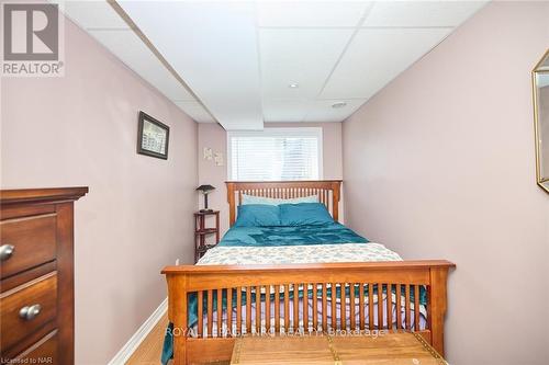 104 Carriage Road, St. Catharines, ON - Indoor Photo Showing Bedroom