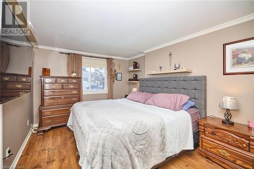 104 Carriage Road, St. Catharines, ON - Indoor Photo Showing Bedroom