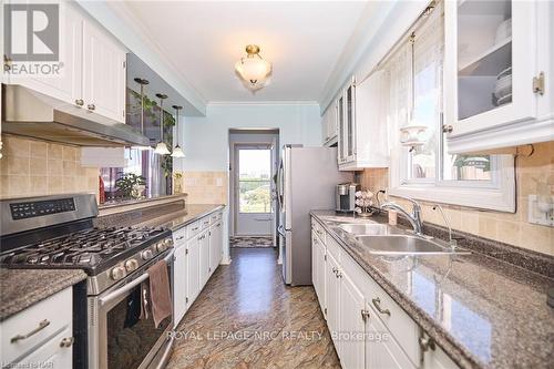 104 Carriage Road, St. Catharines, ON - Indoor Photo Showing Kitchen With Double Sink