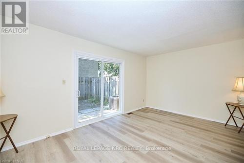 23 - 75 Ventura Drive, St. Catharines, ON - Indoor Photo Showing Other Room