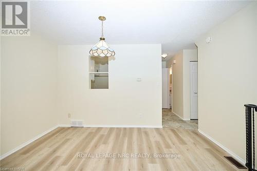 23 - 75 Ventura Drive, St. Catharines, ON - Indoor Photo Showing Other Room