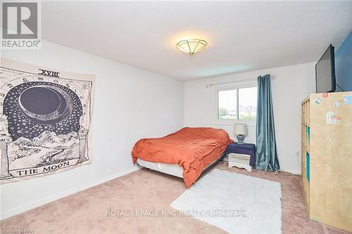 38 Culligan Crescent, Thorold, ON - Indoor Photo Showing Bedroom