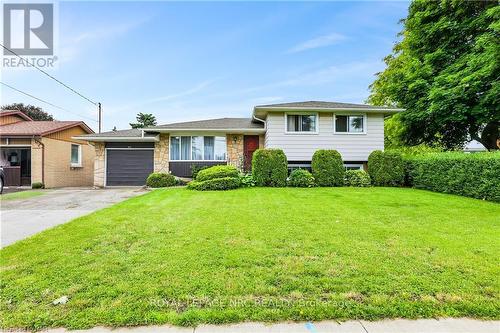 4934 Drake Avenue, Lincoln, ON - Outdoor With Facade