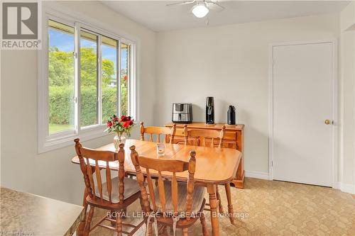 4934 Drake Avenue, Lincoln, ON - Indoor Photo Showing Dining Room