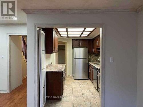 Upper - 6792 Bansbridge Crescent, Mississauga, ON - Indoor Photo Showing Kitchen