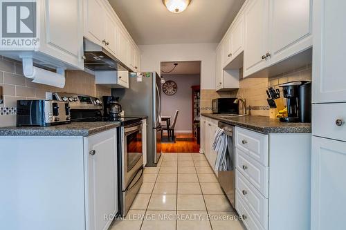 28 - 5070 Drummond Road, Niagara Falls (Cherrywood), ON - Indoor Photo Showing Kitchen