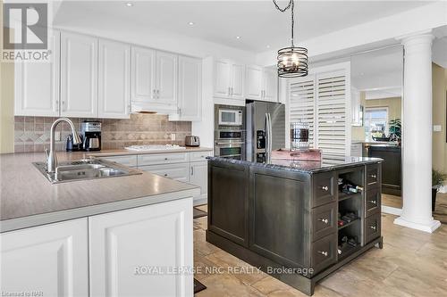 11 - 88 Lakeport Road, St. Catharines, ON - Indoor Photo Showing Kitchen