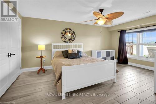 11 - 88 Lakeport Road, St. Catharines, ON - Indoor Photo Showing Bedroom