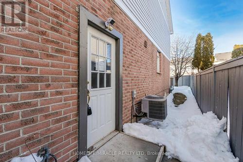 17 Rattlesnake Road, Brampton, ON - Outdoor With Exterior