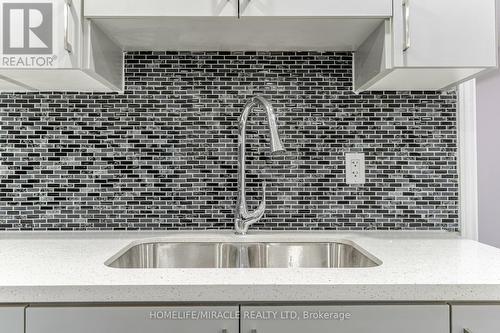 17 Rattlesnake Road, Brampton, ON - Indoor Photo Showing Kitchen With Double Sink