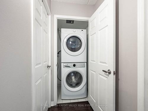 317-60 Via Rosedale  N, Brampton, ON - Indoor Photo Showing Laundry Room