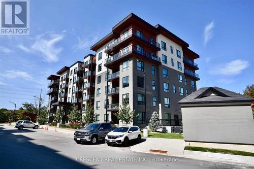 604 - 300 Essa Road, Barrie, ON - Outdoor With Balcony With Facade