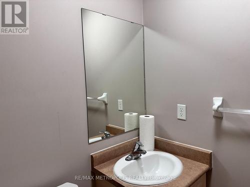 Main - 2 Sir Jacobs Crescent, Brampton, ON - Indoor Photo Showing Bathroom