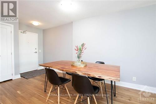 1002 - 138 Somerset Street W, Ottawa, ON - Indoor Photo Showing Dining Room