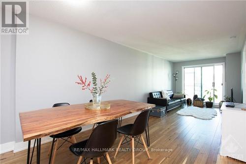 1002 - 138 Somerset Street W, Ottawa, ON - Indoor Photo Showing Dining Room