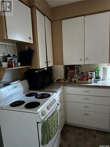 2247 Rae Street, Regina, SK - Indoor Photo Showing Kitchen