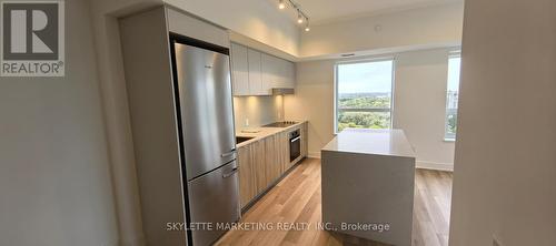 1908 - 8 Cedarland Drive S, Markham, ON - Indoor Photo Showing Kitchen