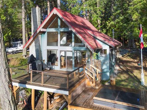 4602 Pecos Rd, Pender Island, BC 