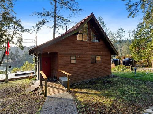 4602 Pecos Rd, Pender Island, BC 