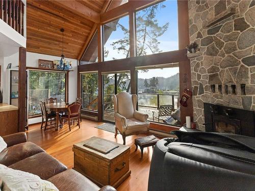 4602 Pecos Rd, Pender Island, BC 