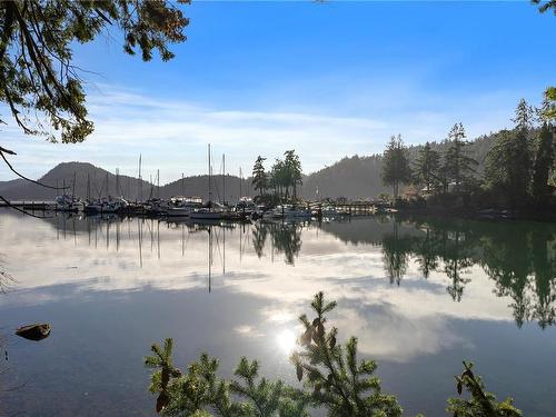 4602 Pecos Rd, Pender Island, BC 