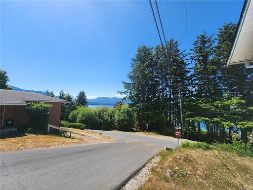 99 Hemlock St, Alert Bay, BC 