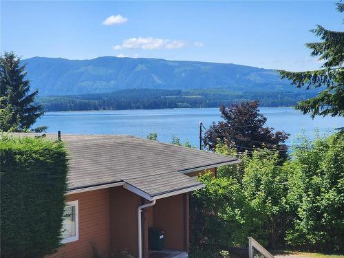 99 Hemlock St, Alert Bay, BC 