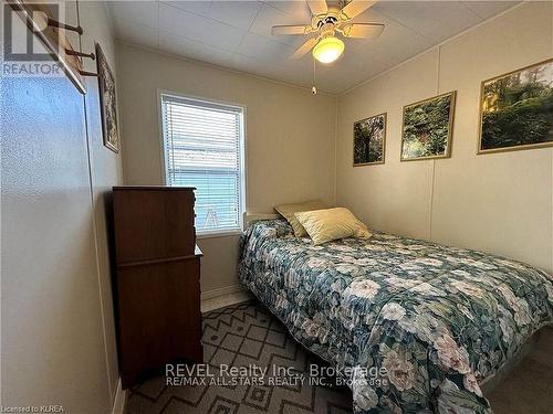 87 Front Street W, Kawartha Lakes (Bobcaygeon), ON - Indoor Photo Showing Bedroom