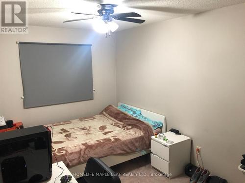 78 Mcmullen Crescent, Brampton, ON - Indoor Photo Showing Bedroom