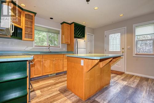 177 Woodland Drive, Williams Lake, BC - Indoor Photo Showing Kitchen