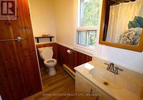 3 Basswood Drive, Kawartha Lakes, ON - Indoor Photo Showing Bathroom