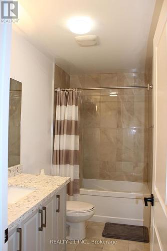 75 Chelliah Court S, Toronto, ON - Indoor Photo Showing Bathroom