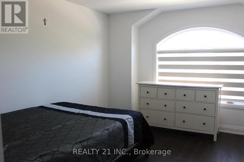 75 Chelliah Court S, Toronto, ON - Indoor Photo Showing Bedroom